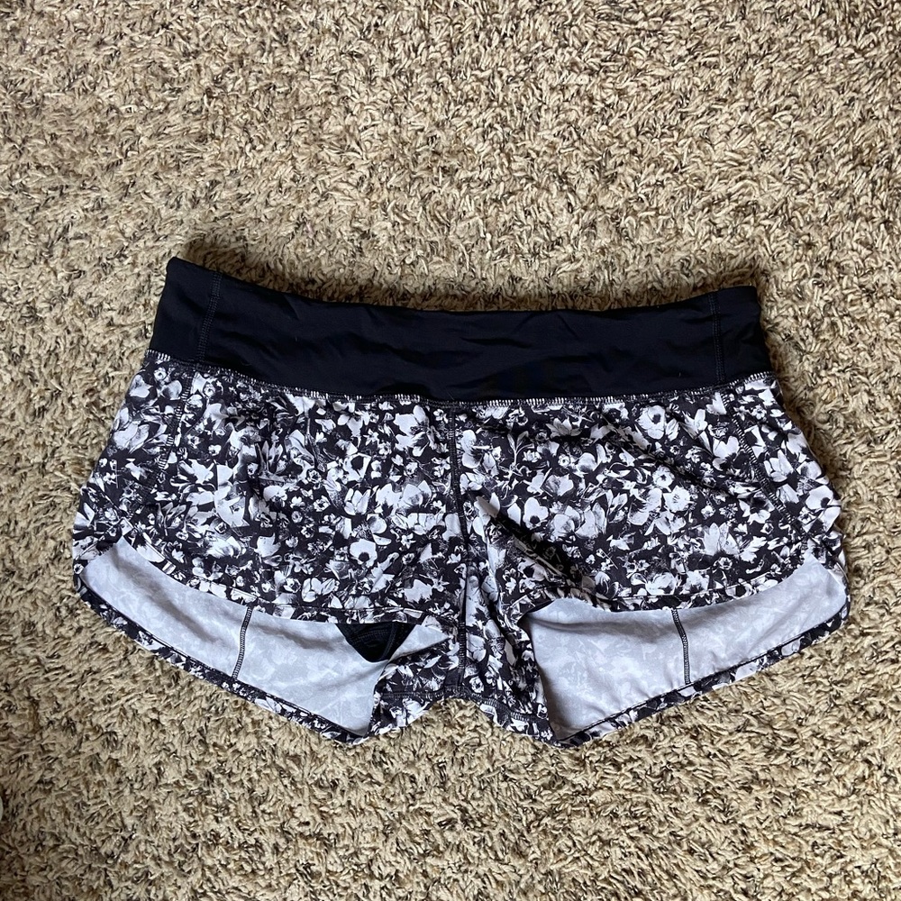 Lululemon speed up shorts sz 10